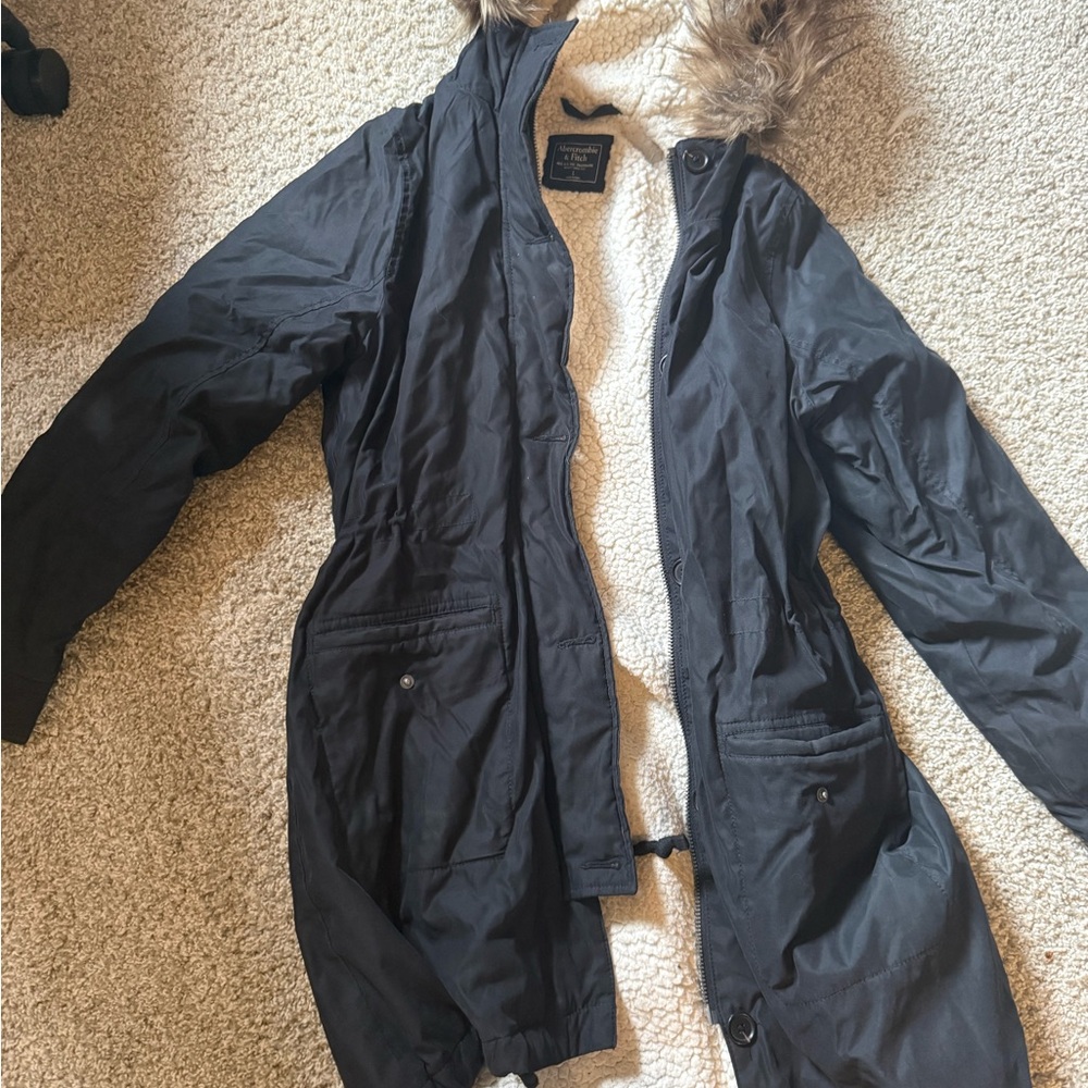 Abercrombie & Fitch Black Faux-Fur Trim Trench Parka